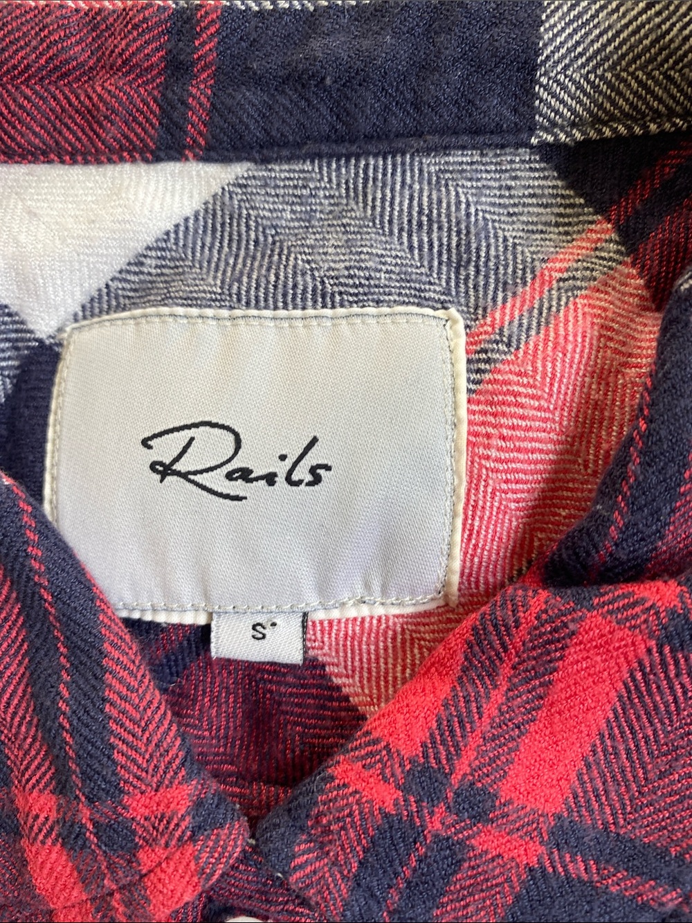 Rails Plaid Button Down Shirt Small Navy Red White Long Sleeve Flannel - Picture 4 of 11